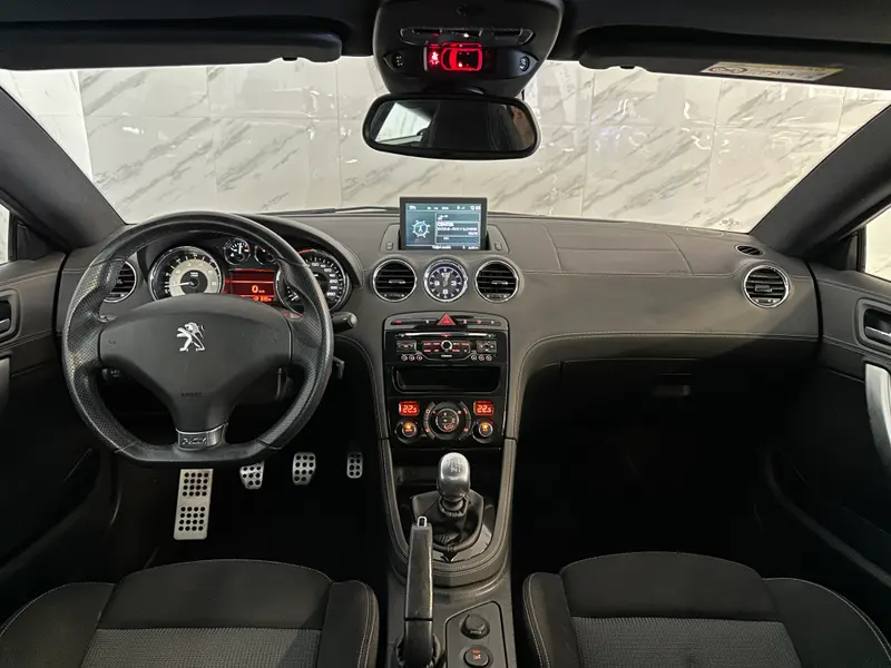 Peugeot RCZ