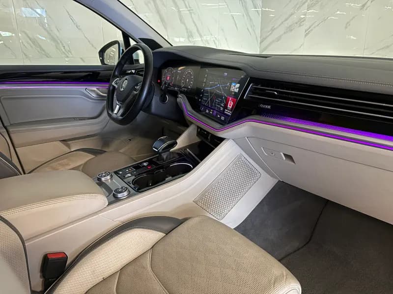 Volkswagen - Touareg - SUV - 2018