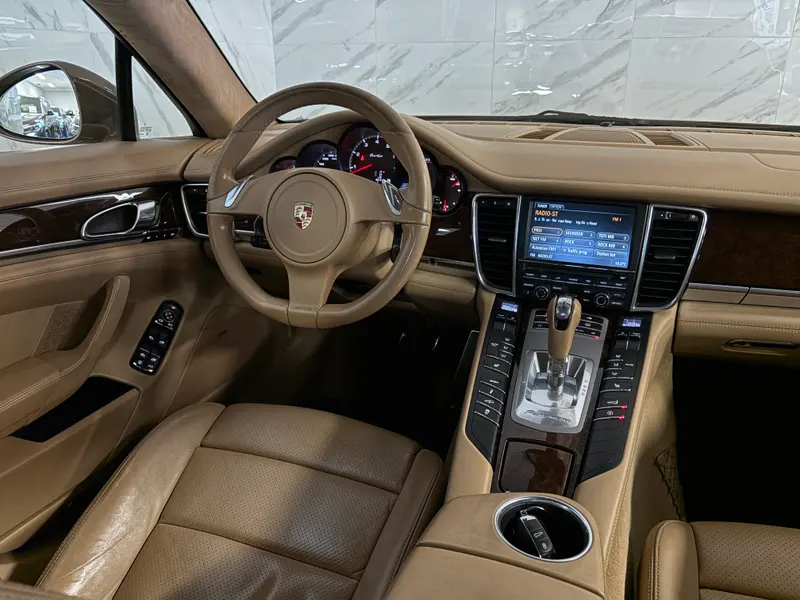 Porsche Panamera 2010, smeđa, slika 15