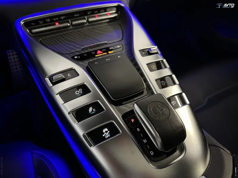 Mercedes-Benz AMG GT 4-vratni Coupe 2021, srebrna, slika 15