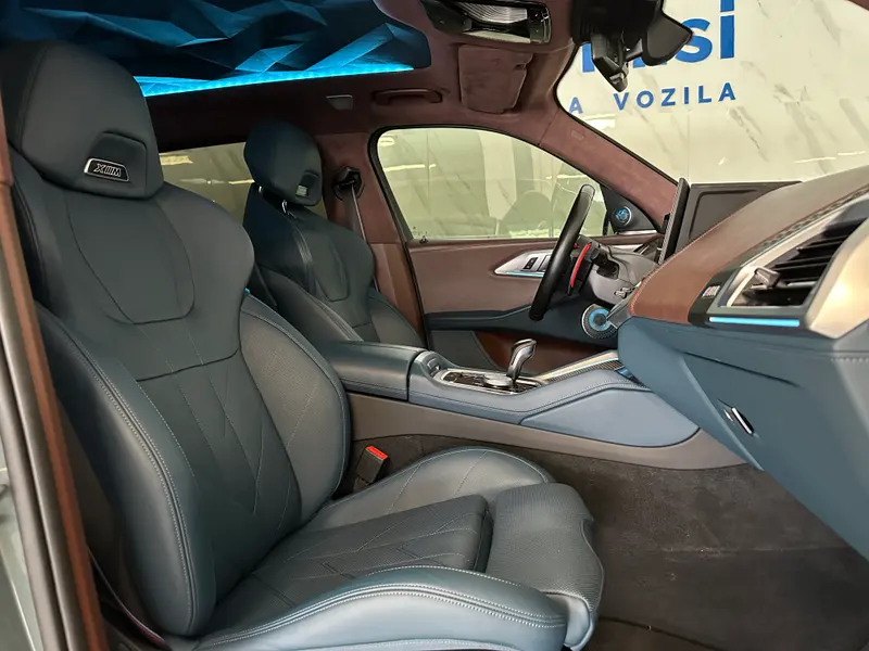 BMW XM