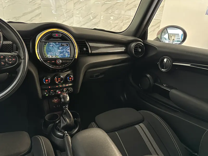 MINI Cooper 2016, rdeča, slika 16