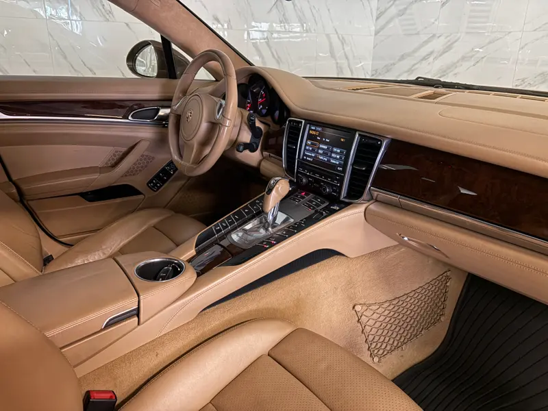 Porsche Panamera 2010, smeđa, slika 16