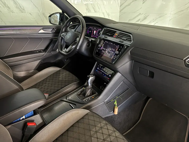 Volkswagen Tiguan 2023, siva, slika 15