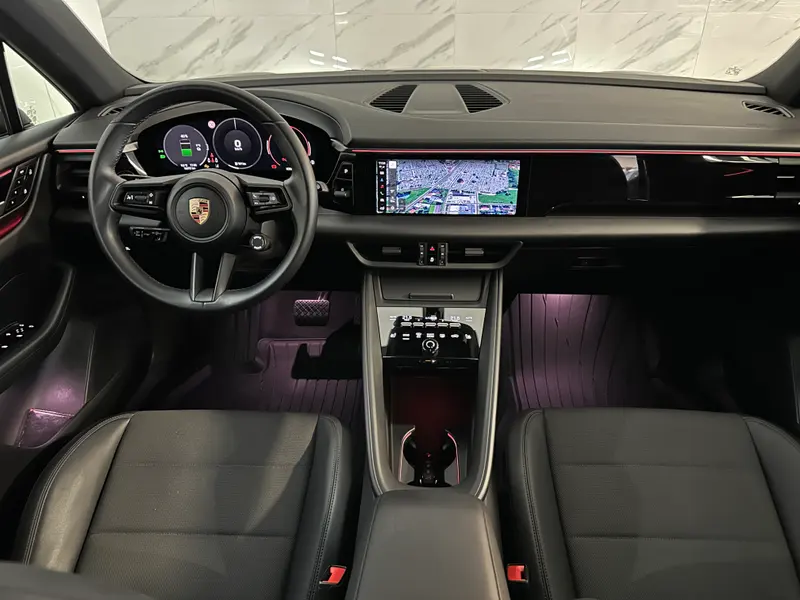 Porsche Macan 2025, slika 16