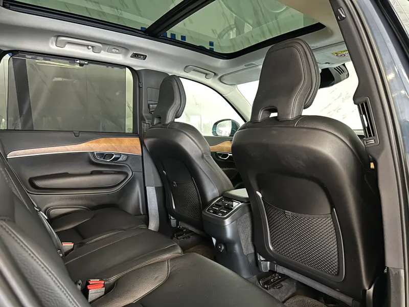 Volvo XC-90