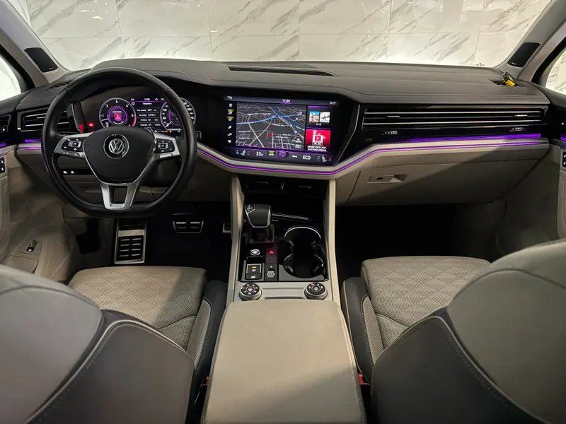 Volkswagen - Touareg - SUV - 2018