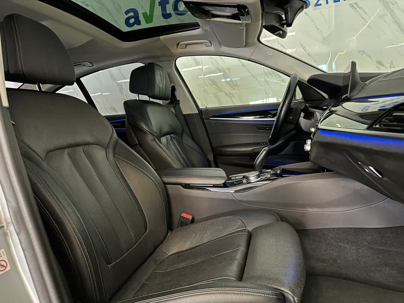 BMW Serija 5 2019, slika 16