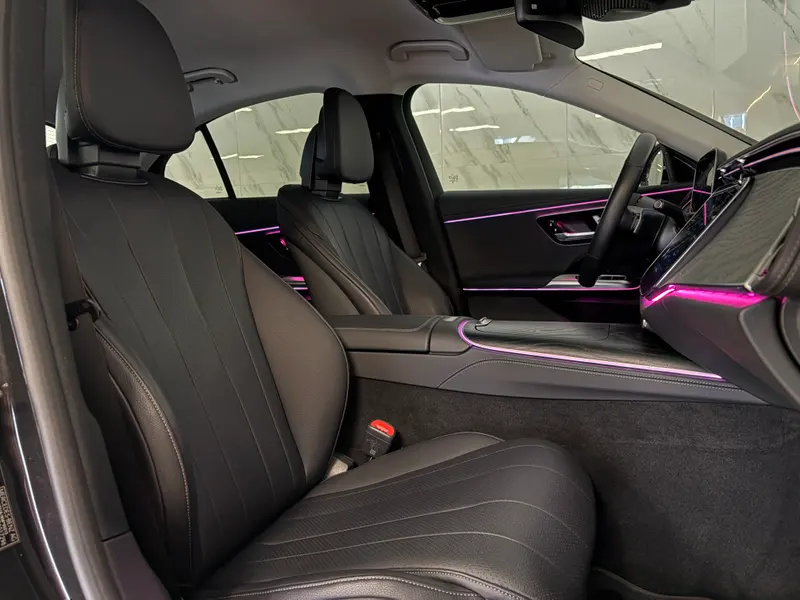 Mercedes-Benz E-klasa 2023, slika 17