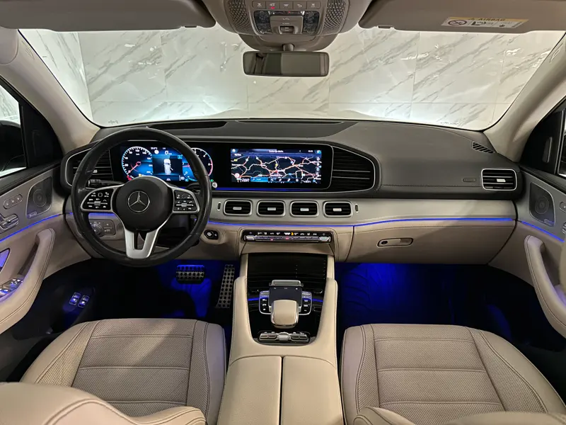 Mercedes-Benz - GLS-Razred 400d - SUV - 243 kW - 2019