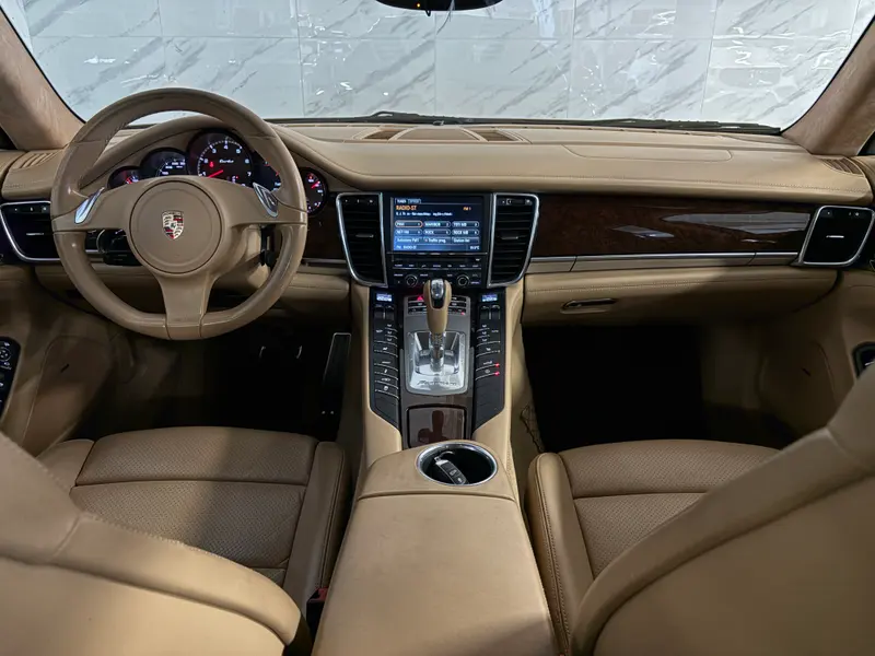 Porsche Panamera 2010, smeđa, slika 18