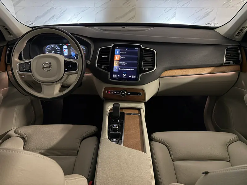 Volvo XC90 2021, slika 18