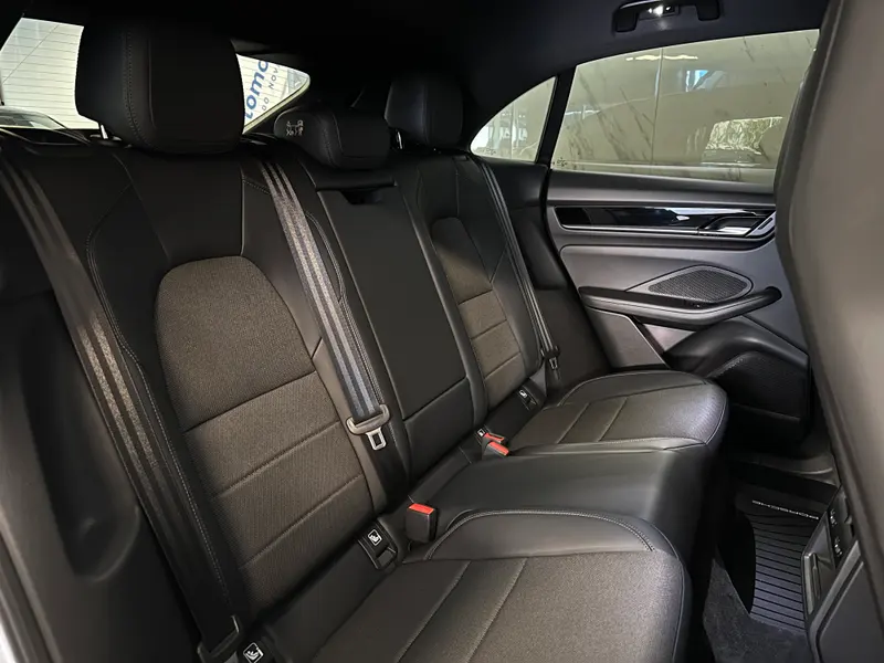 Porsche Macan 2025, slika 18
