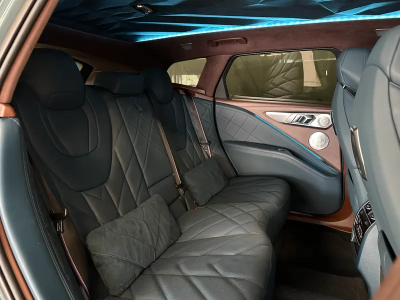 BMW XM