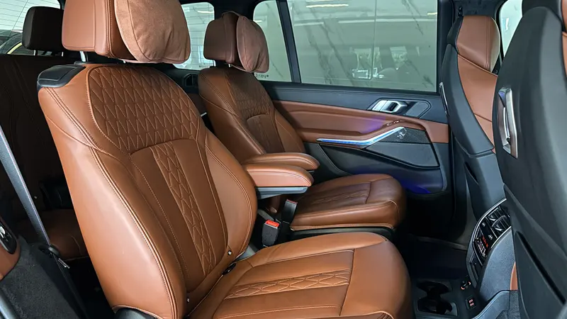 BMW serija X7