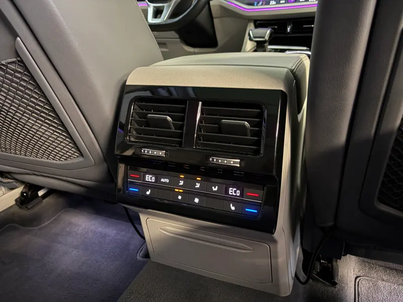 Volkswagen - Touareg - SUV - 2018
