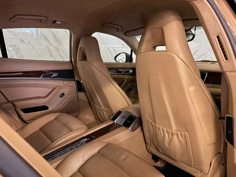 Porsche Panamera 2010, smeđa, slika 19