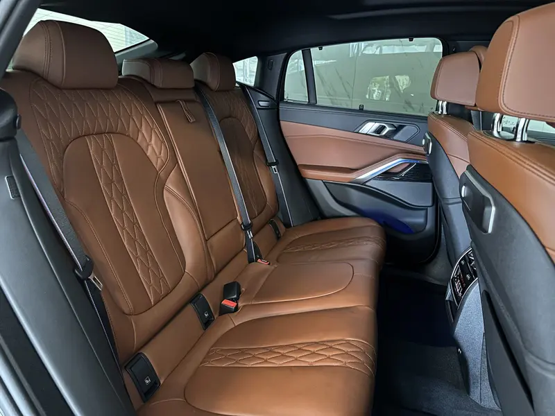 BMW serija X6