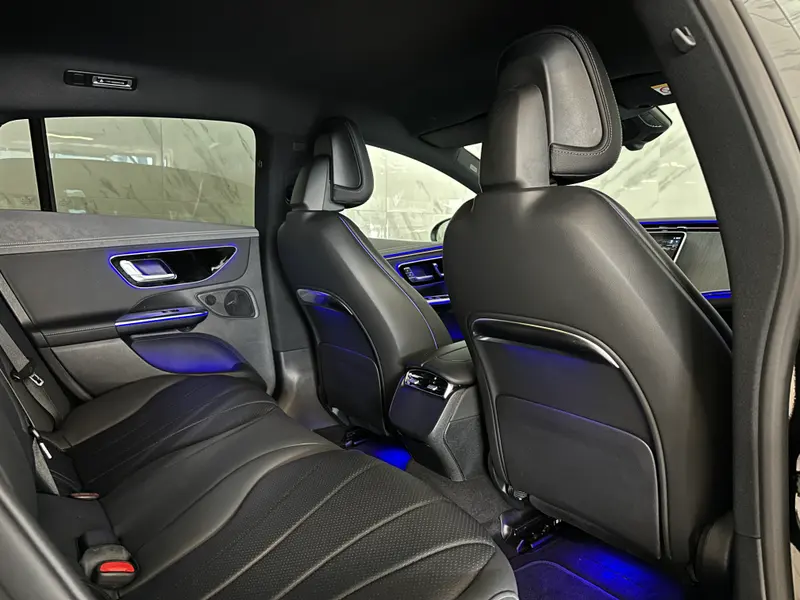 Mercedes-Benz EQE 300
