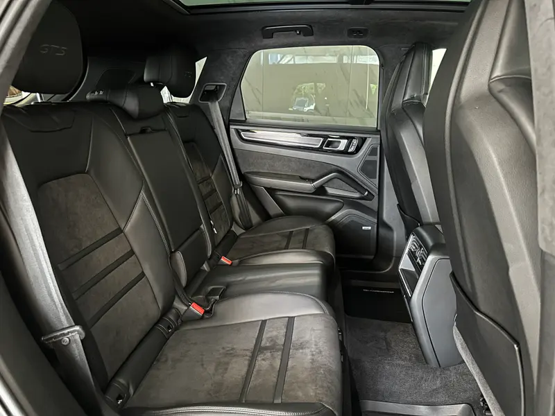 Porsche Cayenne GTS