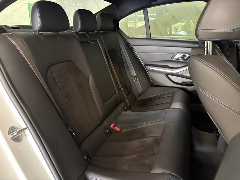 BMW Serija 3 2022, bijela, slika 20