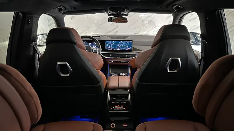 BMW serija X7